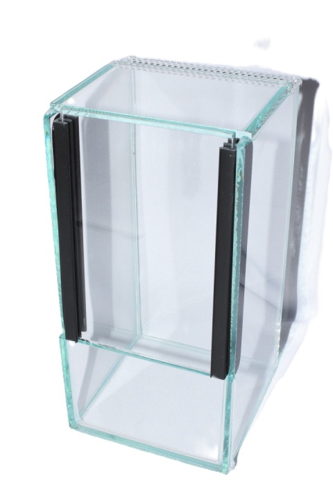Terrarium szklane 10x10x20cm Terrarium szklane 10x10x20cm